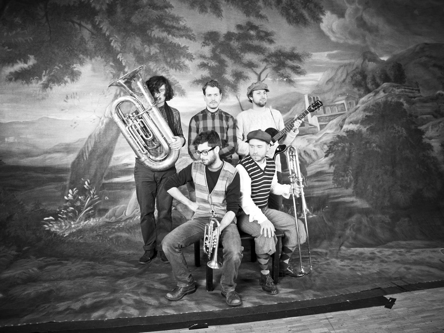 The Pussywarmers are getting close..